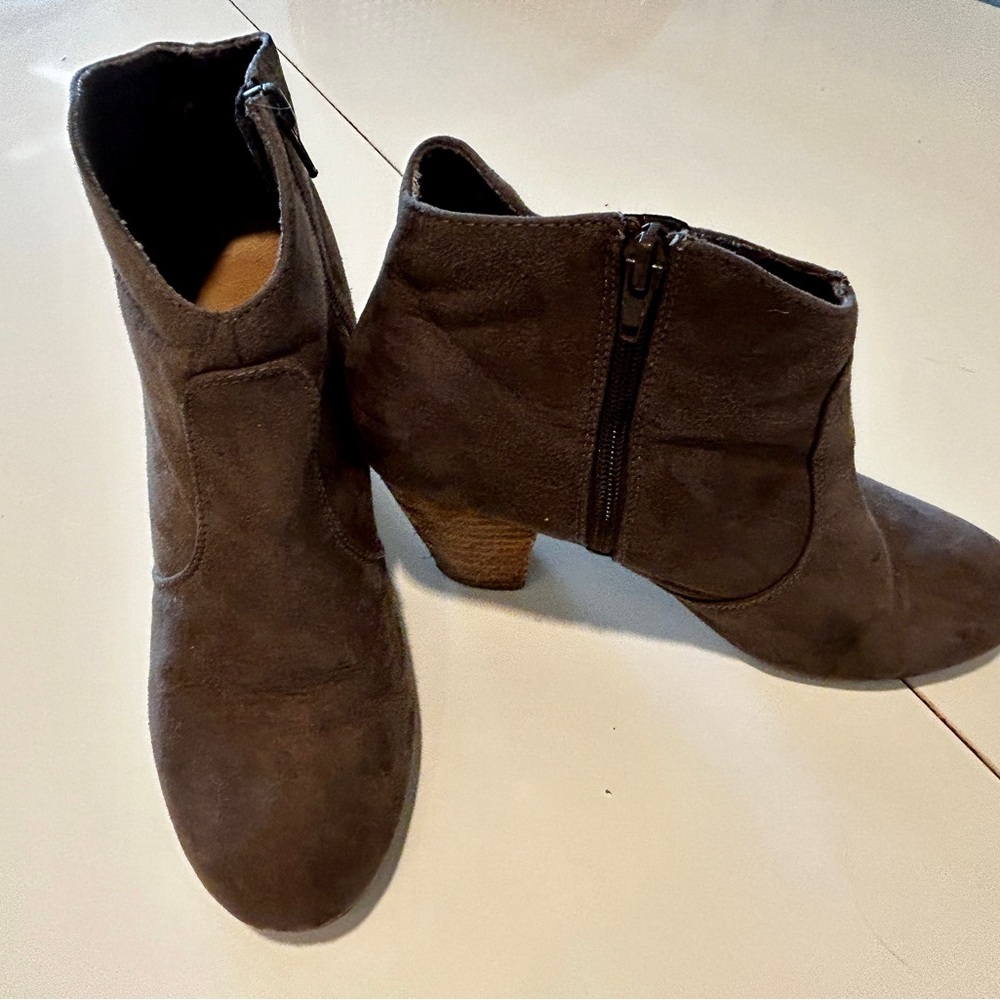 Report Gray Suede Booties